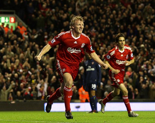 半场战报：勒沃库森2-1莱比锡，泰里耶、希克建功（半场：勒沃库森暂2-1领先莱比锡，泰里耶与希克破门）