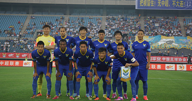 张外龙：曾跟球迷承诺一定会回到重庆；跪谢最努力的球员们