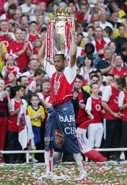 科莫0-0卡利亚里，平分秋色