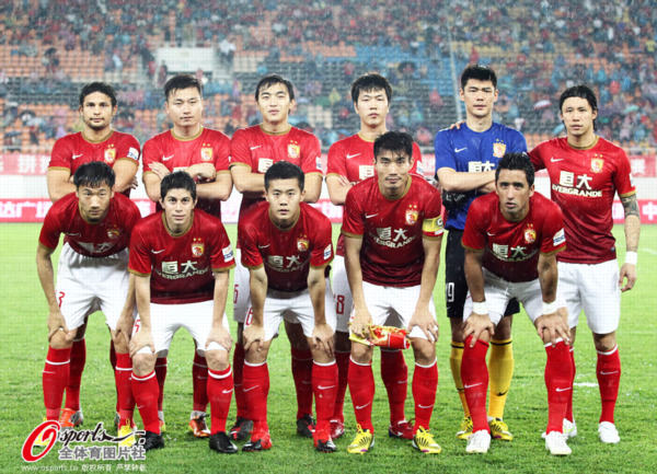 意媒：AC米兰和尤文图斯酝酿球员交易，或用德温特交换加蒂（意媒：米兰与尤文商议互换，德温特或与加蒂对调）