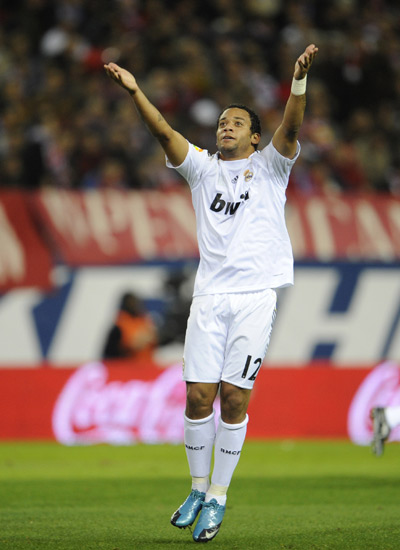 NBA球员数据榜：字母哥助攻领跑,