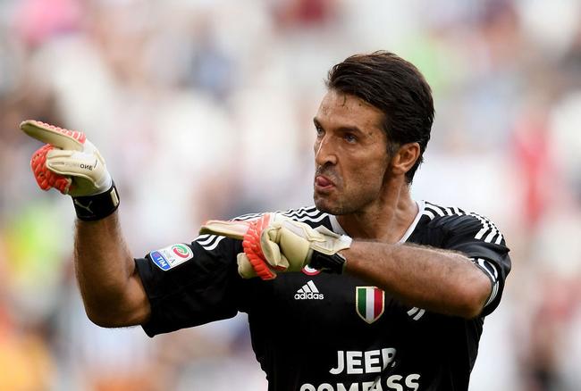 格拉斯纳：没有球队报价格伊，我预计他会待到赛季末（格拉斯纳称未收到格伊报价，预计其将留队至赛季末）